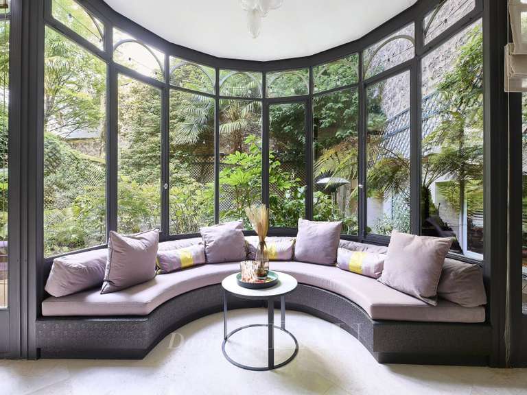 Maison Paris 16e - 6 chambres - 504m²