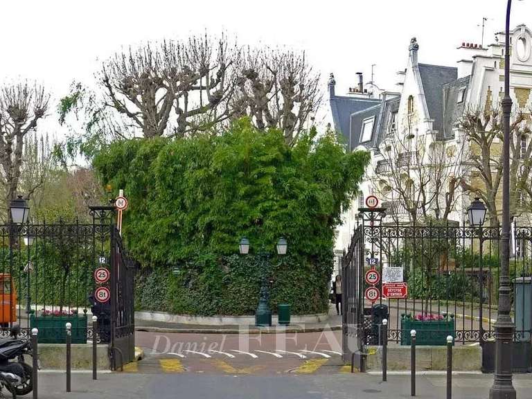 House Paris 16e - 6 bedrooms - 260m²