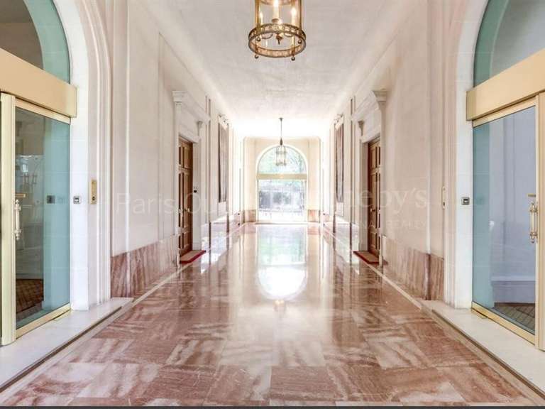 House Paris 16e - 3 bedrooms - 170m²