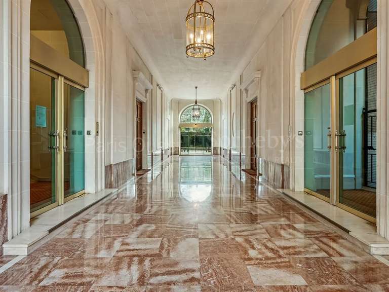 House Paris 16e - 3 bedrooms - 170m²