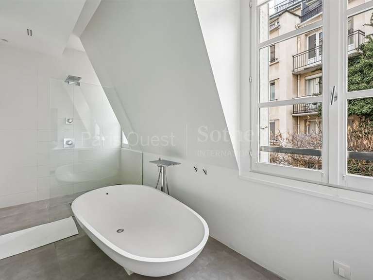 Maison Paris 16e - 3 chambres - 170m²