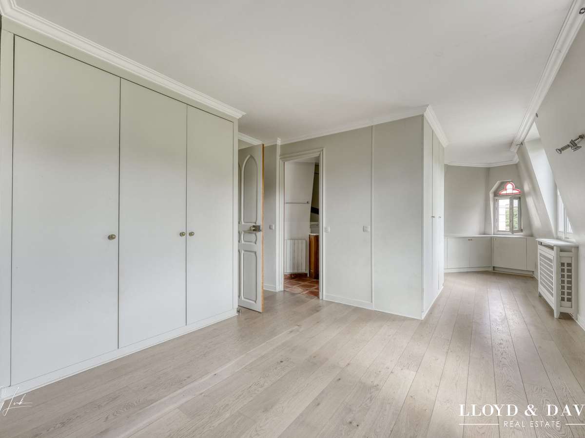 House Paris 16e