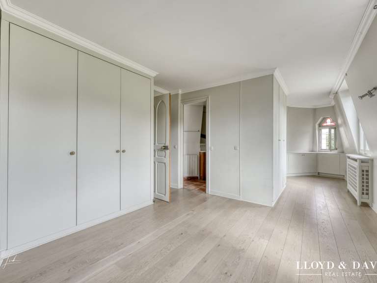 Maison Paris 16e - 3 chambres - 169m²