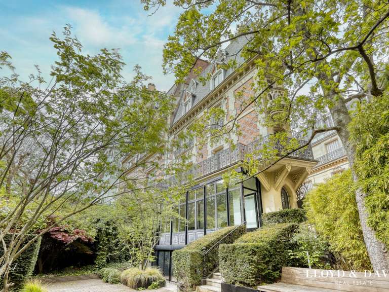 Maison Paris 16e - 3 chambres - 169m²