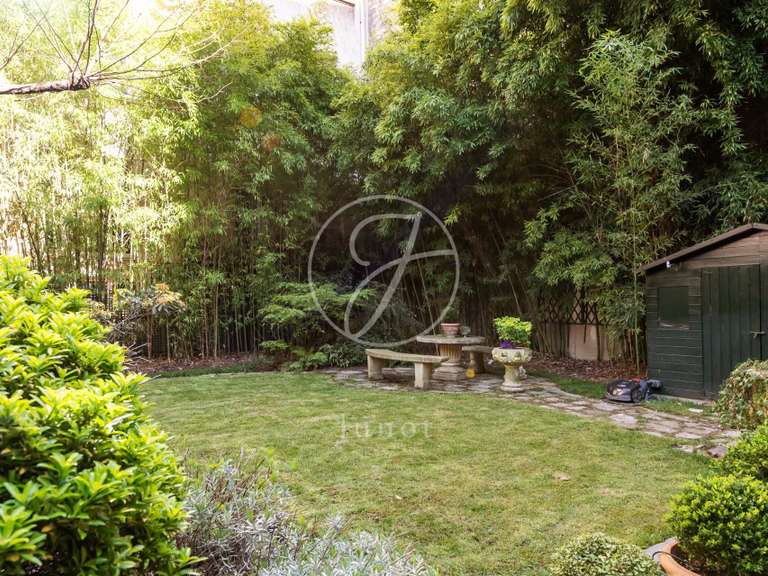 Maison Paris 16e - 3 chambres - 245m²