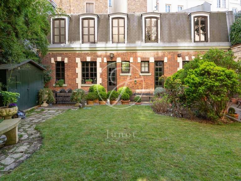 Maison Paris 16e - 3 chambres - 245m²