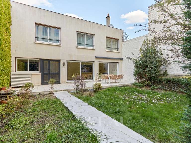 Maison Paris 16e - 3 chambres - 143m²