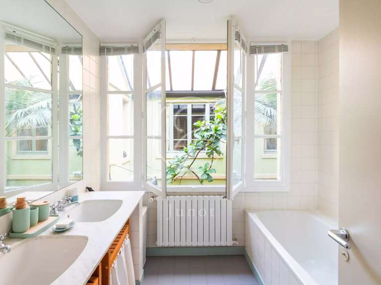 Maison Paris 16e - 3 chambres - 245m²