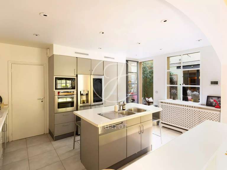 Maison Paris 16e - 3 chambres - 245m²