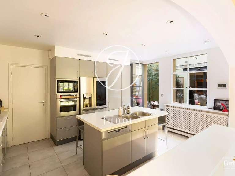 Maison Paris 16e - 3 chambres - 245m²