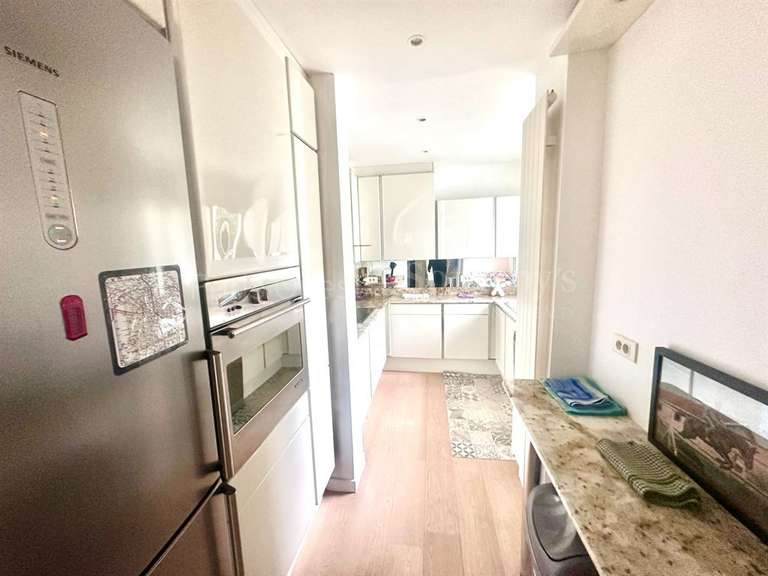 Maison Paris 16e - 2 chambres - 190m²