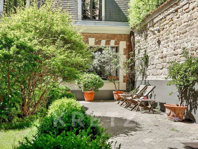 Maison Paris 16e - 3 chambres - 245m²