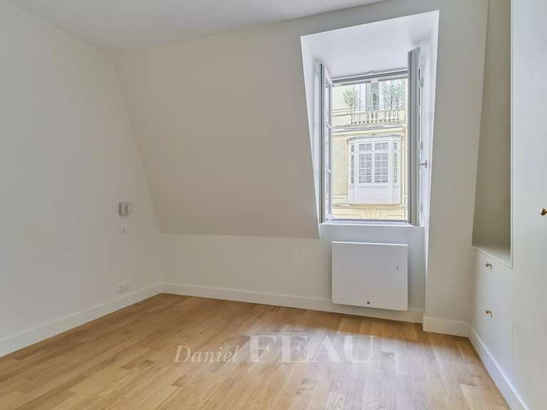 House Paris 16e - 3 bedrooms - 130m²