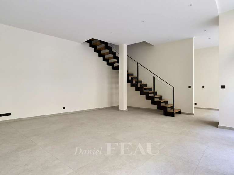 House Paris 16e - 3 bedrooms - 130m²