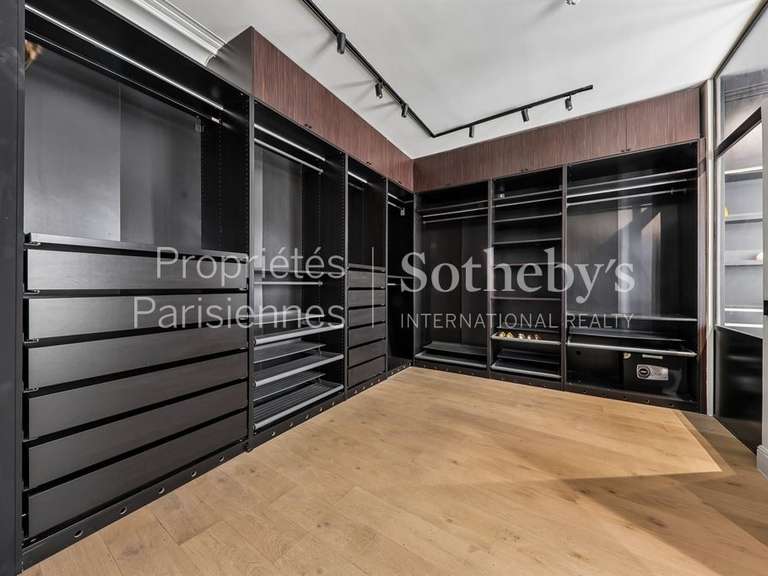 Maison Paris 16e - 3 chambres - 332m²