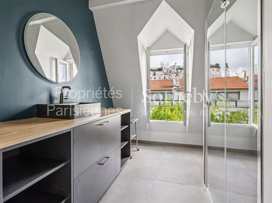 House Paris 16e