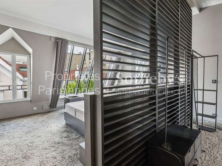 House Paris 16e - 4 bedrooms - 157m²