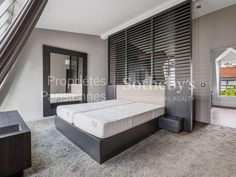 House Paris 16e