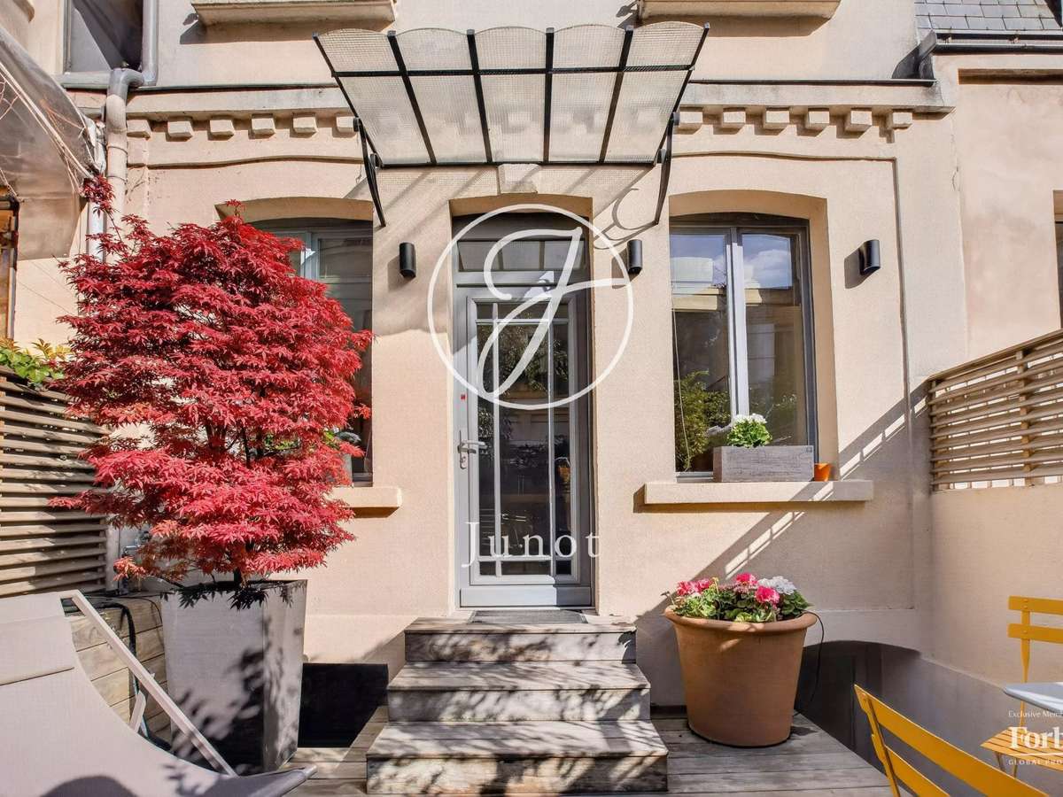 House Paris 16e