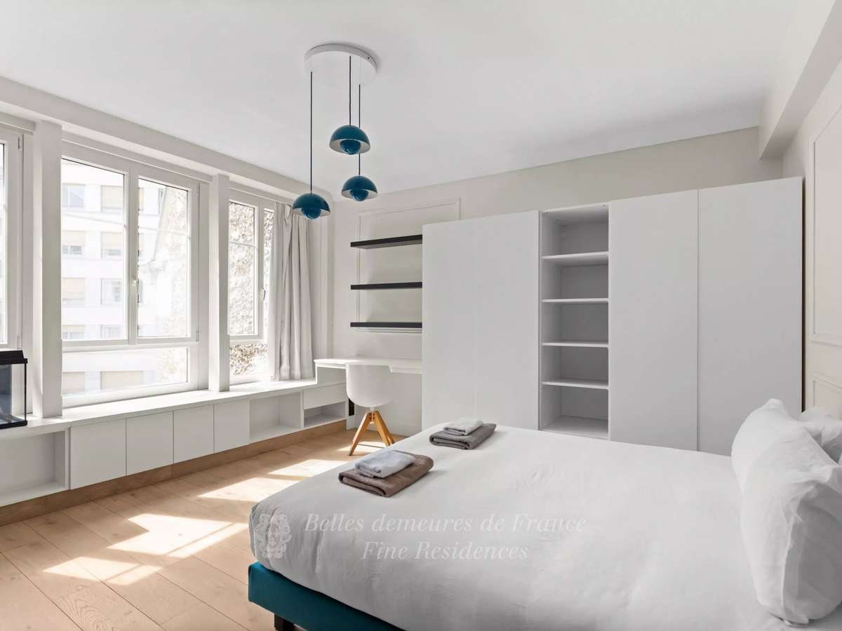 House Paris 16e
