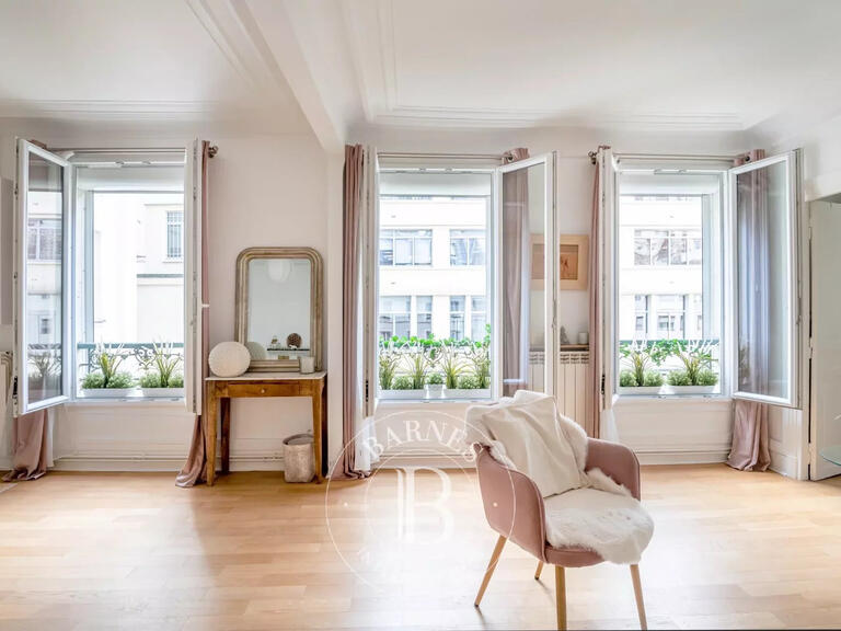 Sale Apartment Paris 17e - 2 bedrooms