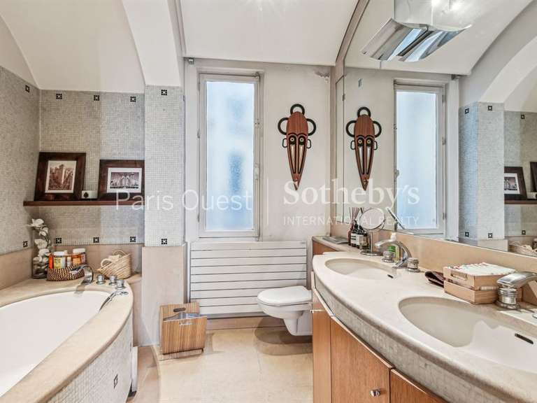 Apartment Paris 17e - 4 bedrooms - 215m²