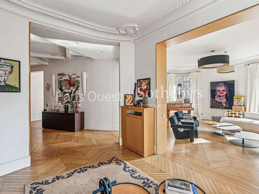 Apartment Paris 17e