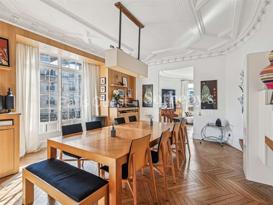 Apartment Paris 17e
