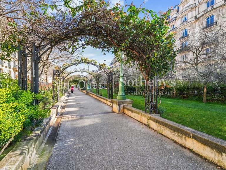 Appartement Paris 17e - 3 chambres - 78m²