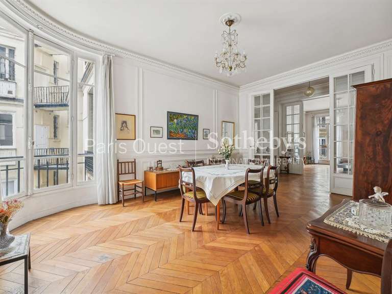 Apartment Paris 17e - 3 bedrooms - 143m²