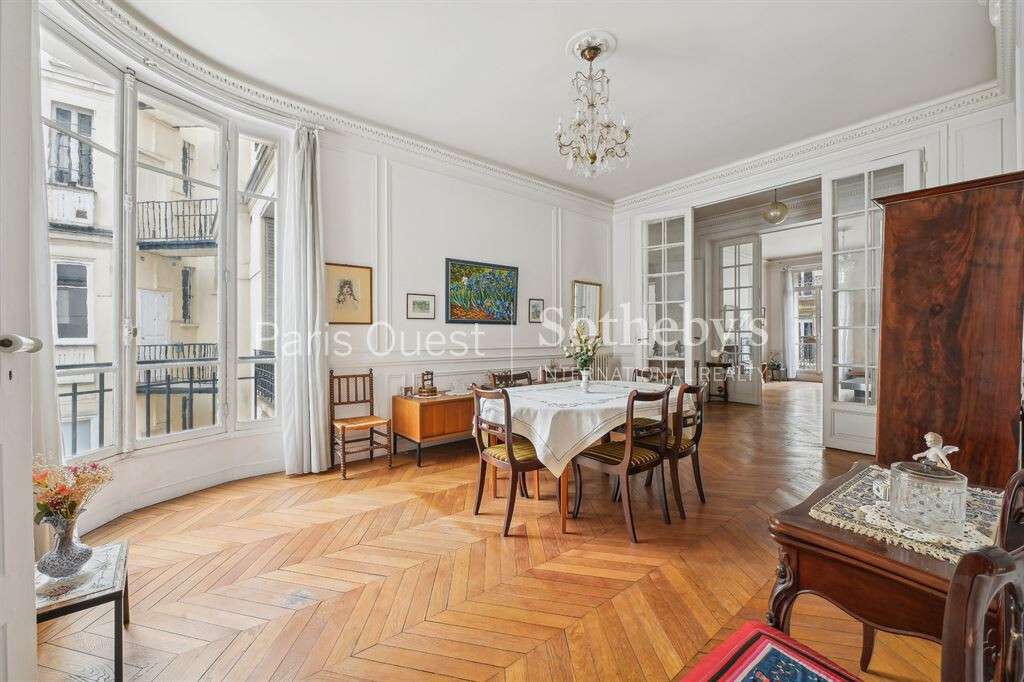 Apartment Paris 17e