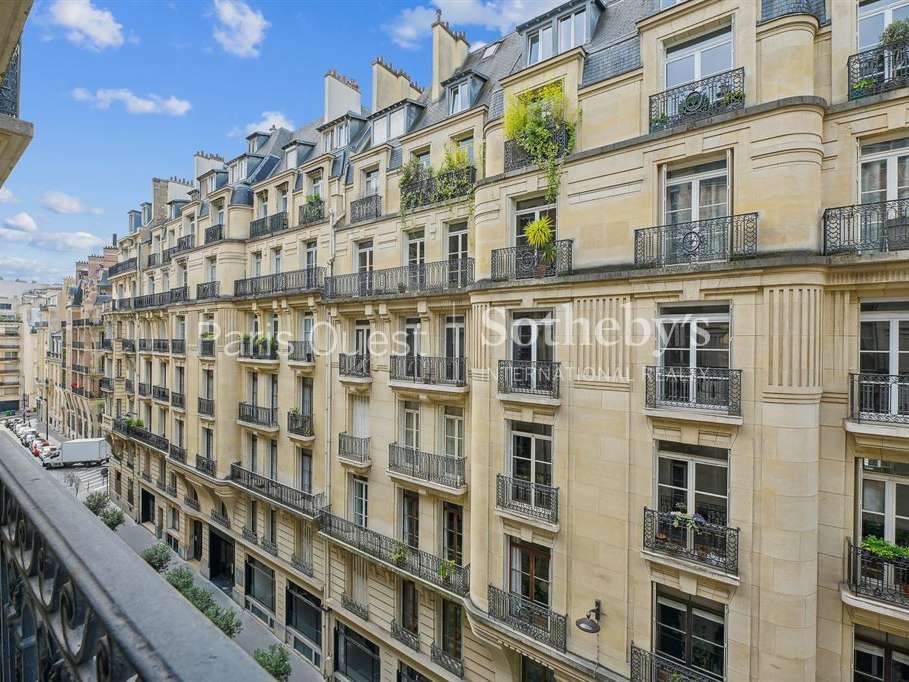 Apartment Paris 17e