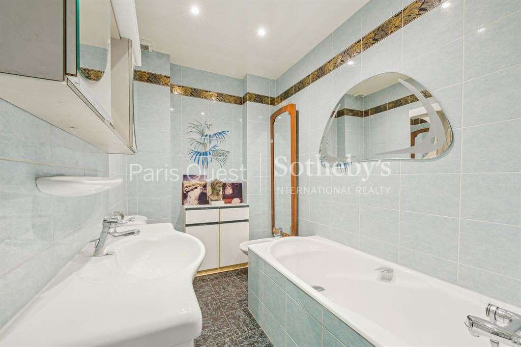 Apartment Paris 17e