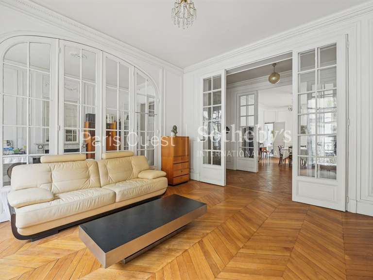 Apartment Paris 17e - 3 bedrooms - 143m²