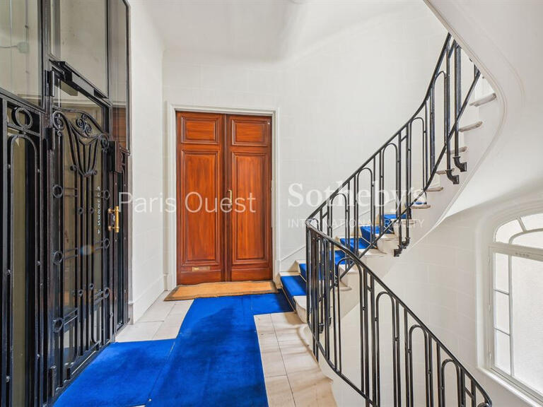 Apartment Paris 17e - 3 bedrooms - 143m²