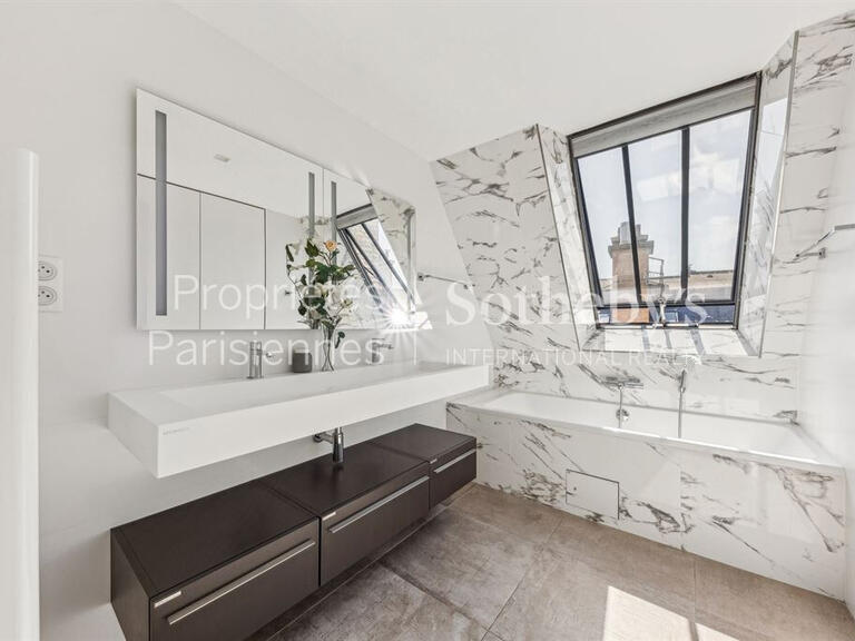 Appartement Paris 17e - 4 chambres - 239m²
