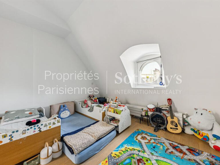 Appartement Paris 17e - 4 chambres - 239m²