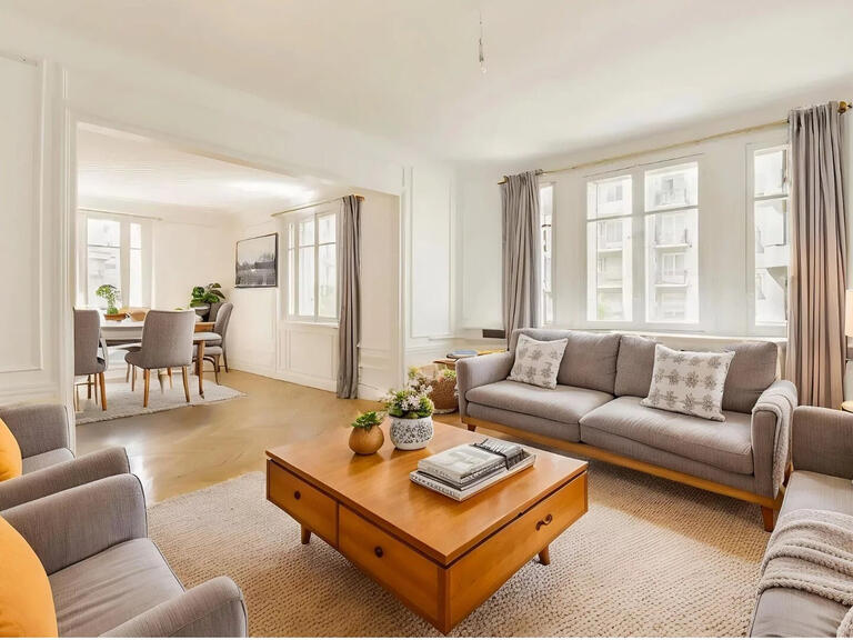 Appartement Paris 17e - 3 chambres - 128m²