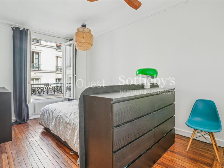Appartement Paris 17e - 2 chambres - 81m²