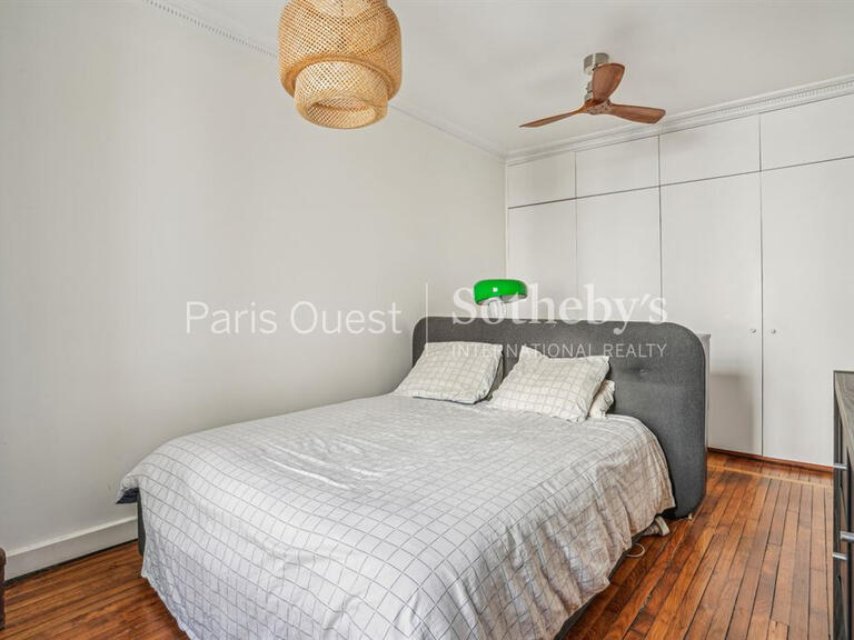 Appartement Paris 17e - 2 chambres - 81m²