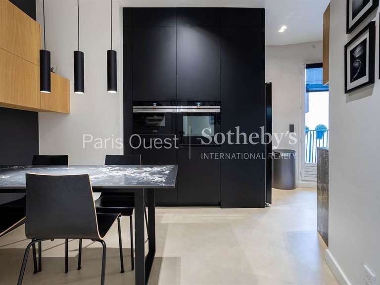 Appartement Paris 17e - 3 chambres - 193m²