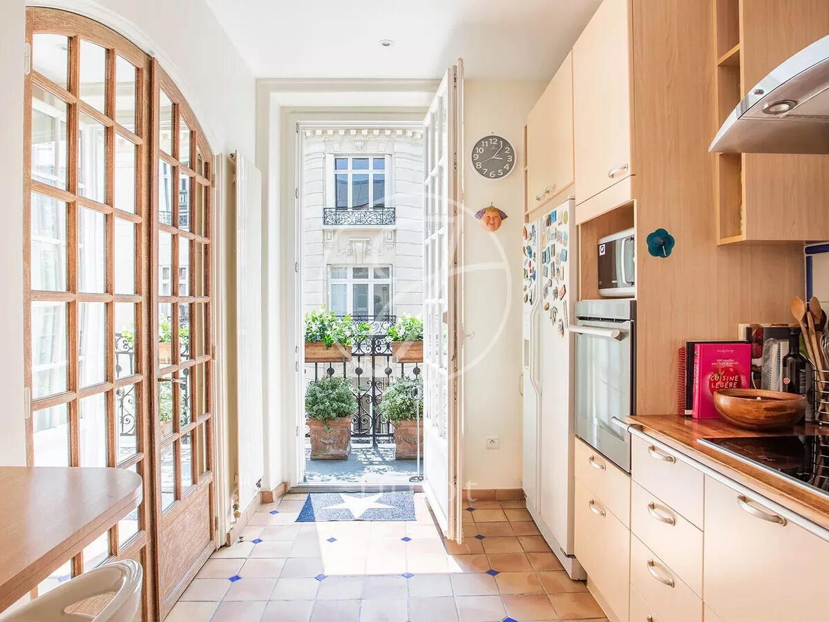 Apartment Paris 17e