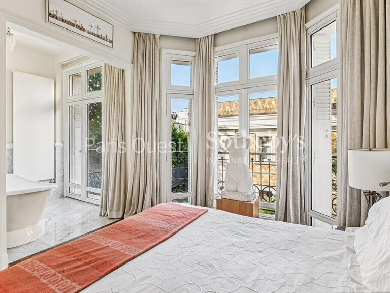 Apartment Paris 17e - 4 bedrooms - 126m²