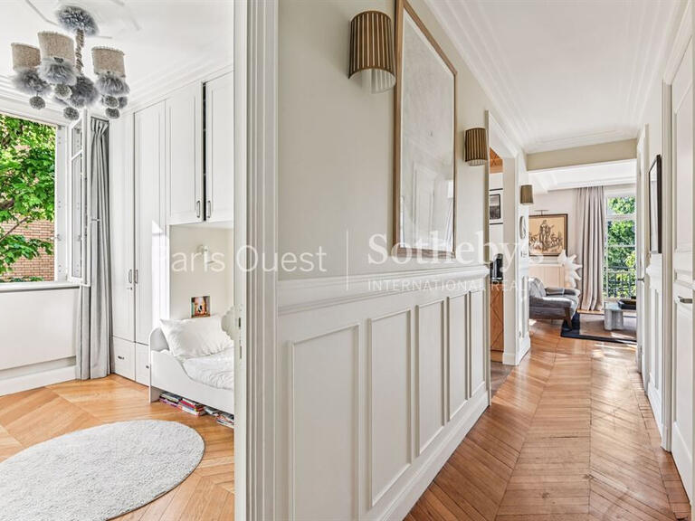 Apartment Paris 17e - 4 bedrooms - 126m²