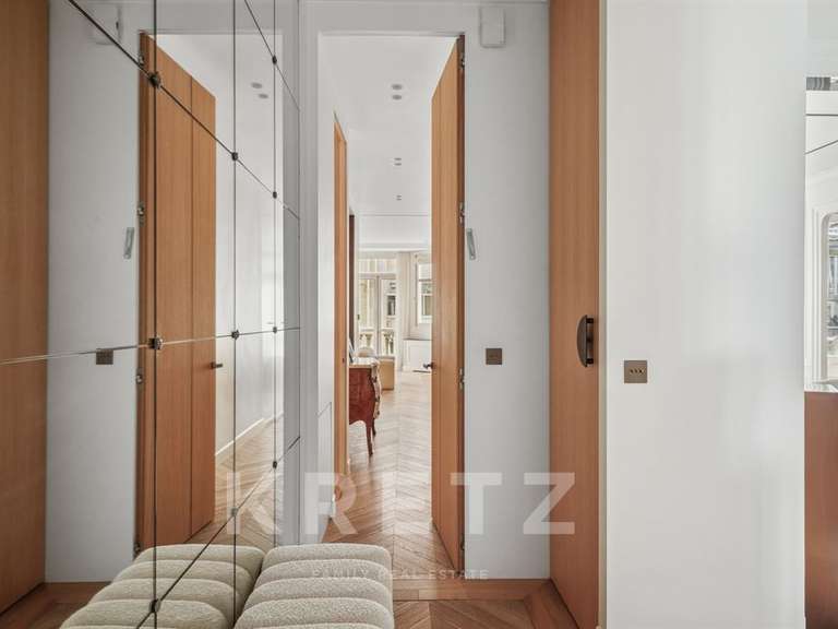 Apartment Paris 17e - 3 bedrooms - 171m²