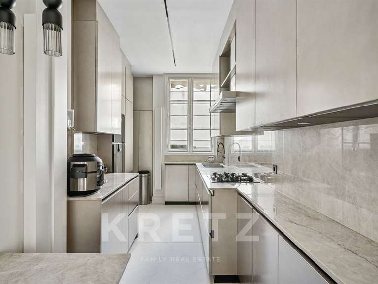 Apartment Paris 17e - 3 bedrooms - 171m²