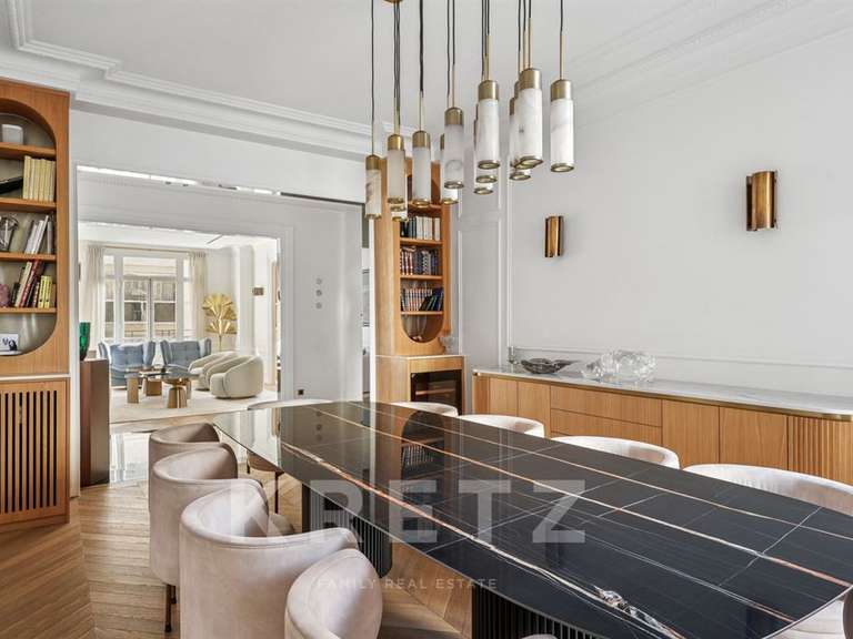 Apartment Paris 17e - 3 bedrooms - 171m²
