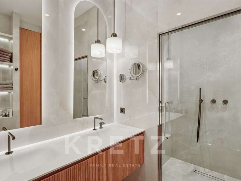 Apartment Paris 17e - 3 bedrooms - 171m²