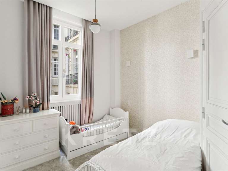Appartement Paris 17e - 4 chambres - 139m²