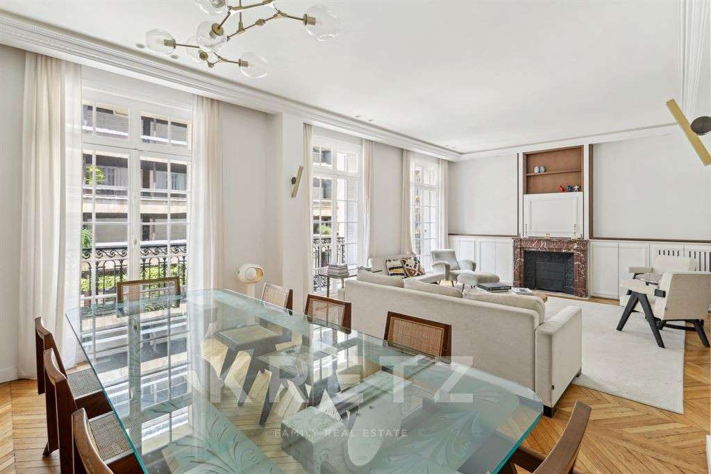 Apartment Paris 17e